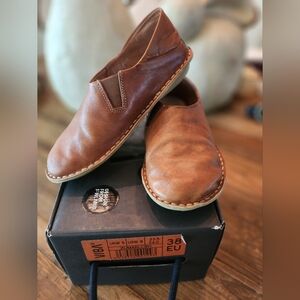 Viba Zuma Cognac Brown Size 38 Never Worn Smoke Free Home
